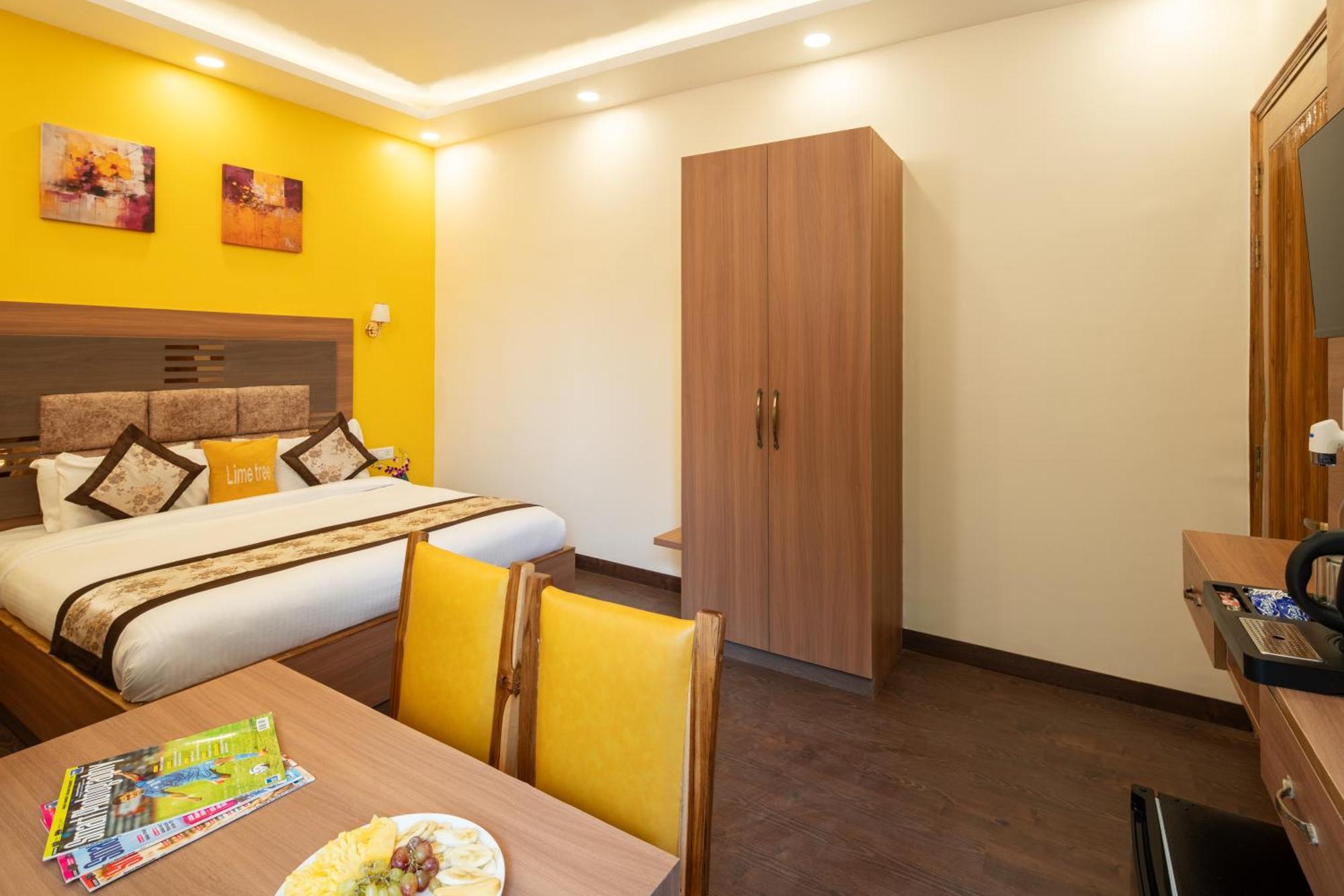 Lime Tree Hotel & One Bhk Serviced Apartment Noida - Sector 50 Metro Buitenkant foto