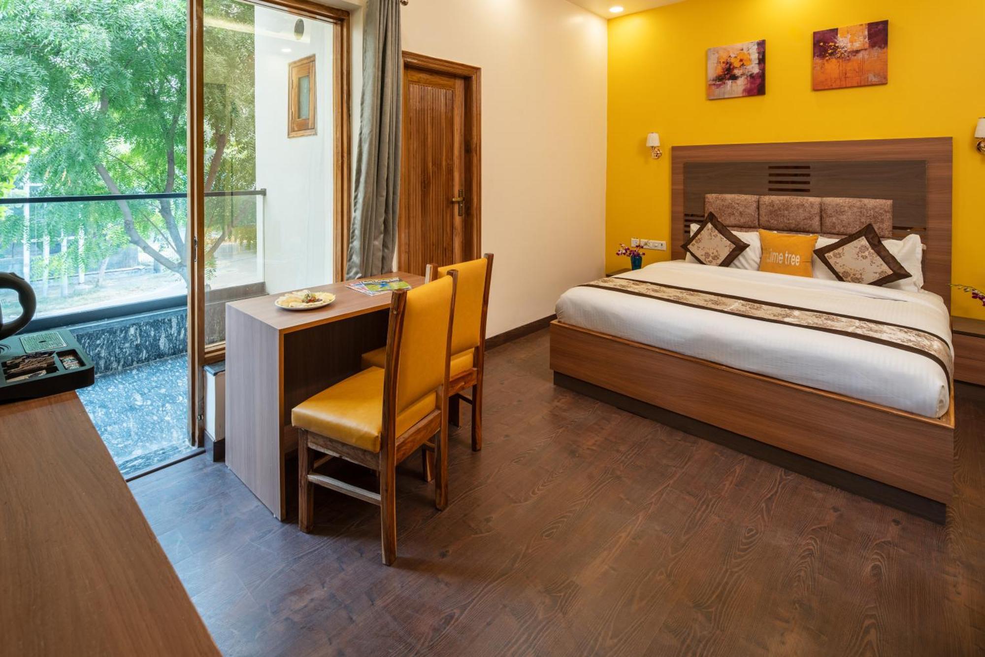 Lime Tree Hotel & One Bhk Serviced Apartment Noida - Sector 50 Metro Buitenkant foto