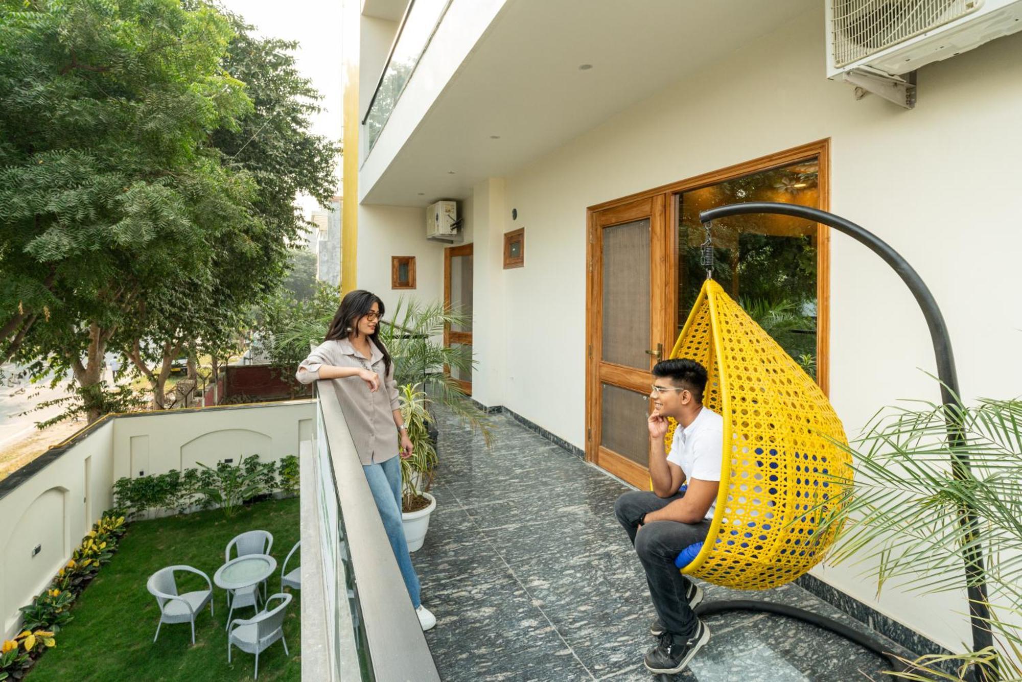 Lime Tree Hotel & One Bhk Serviced Apartment Noida - Sector 50 Metro Buitenkant foto