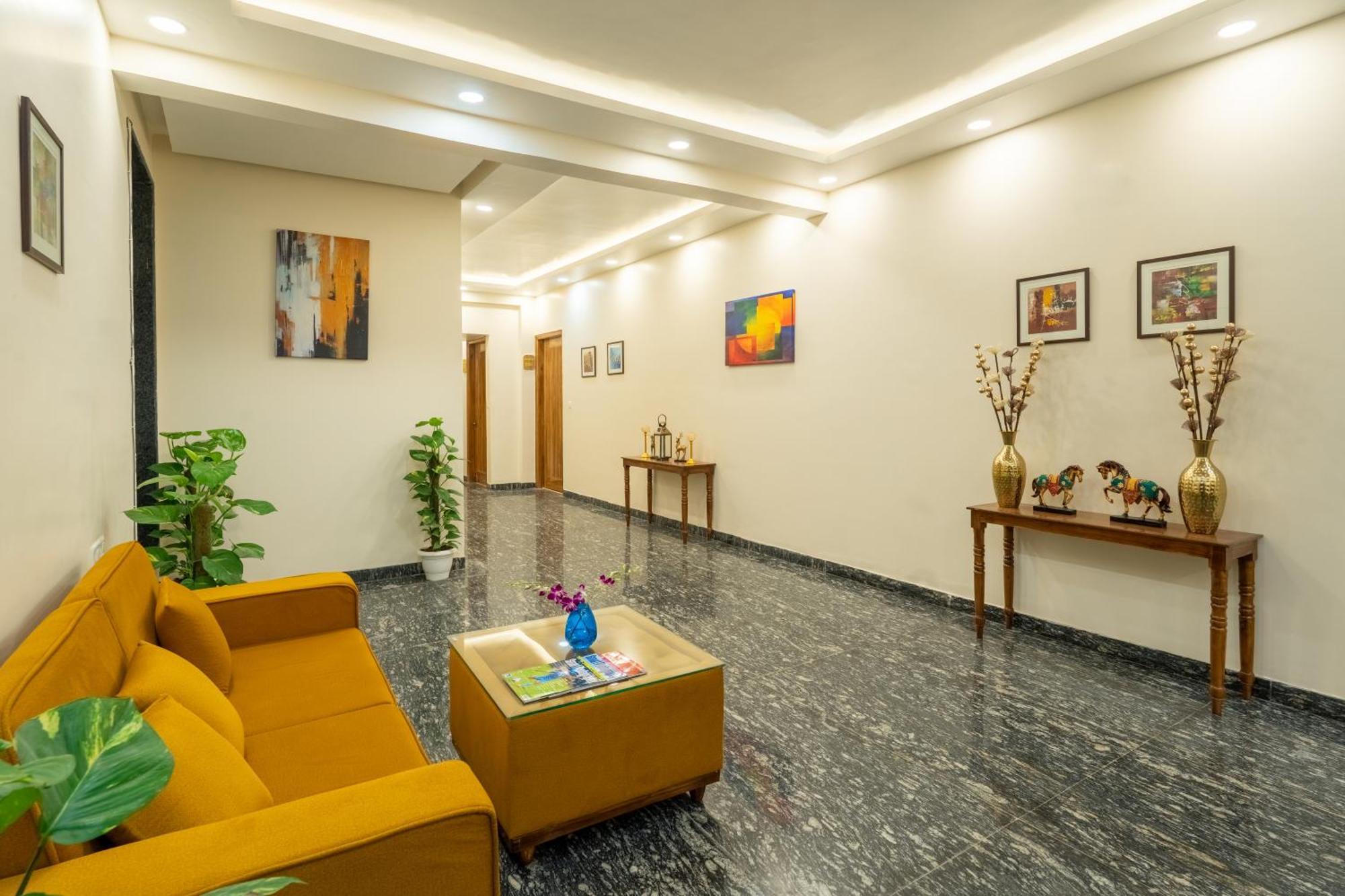 Lime Tree Hotel & One Bhk Serviced Apartment Noida - Sector 50 Metro Buitenkant foto